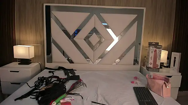 Snapshot of ValentinaThomas chatting on November 2025 07:52:02 PM ValentinaThomas online show from November 2025 07:52:02 PM