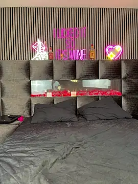 MilaMaaay online show from March 2026 09:55:02 PM