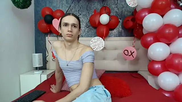 Celestial Queen  online show from February 2026 02:17:02 PM