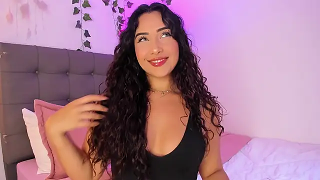 charlotte james0 online show from February 2025 10:31:01 PM