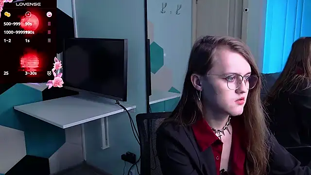 Snapshot of YukoFanee chatting on December 2025 08:13:01 PM YukoFanee online show from December 2025 08:13:01 PM