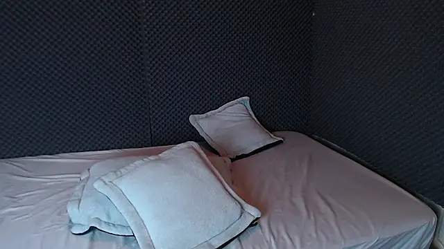  joy yva online show from November 2025 09:37:02 PM