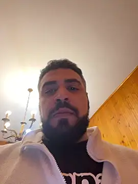 Dikkiduohottt online show from February 2025 02:40:02 AM