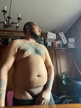 Dikkiduohottt online show from November 2025 03:06:02 PM