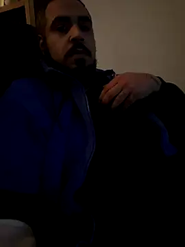 Dikkiduohottt online show from December 2025 07:13:01 PM