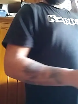 Dikkiduohottt online show from October 2025 11:55:01 AM