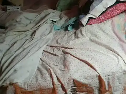 VeneRed online show from April 2026 07:28:02 PM