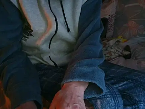 VeneRed online show from November 2025 07:25:02 PM