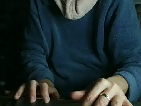 VeneRed online show from March 2026 10:06:01 PM