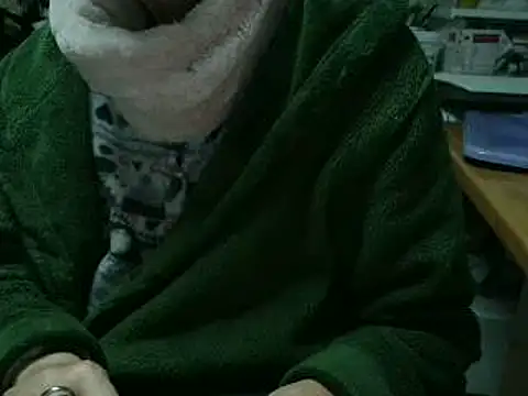 VeneRed online show from April 2026 08:59:01 PM