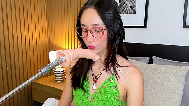 doll bella  online show from March 2026 07:52:02 PM