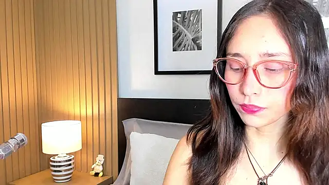 doll bella  online show from March 2026 07:38:01 PM