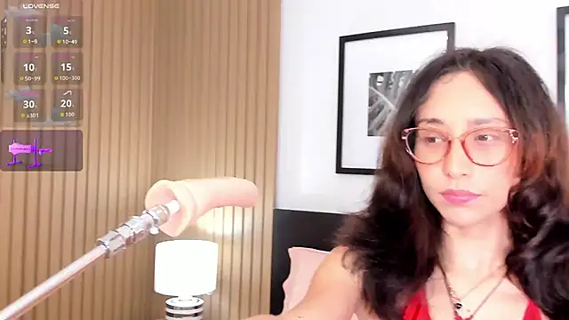 Snapshot of doll_bella_ chatting on November 2025 08:02:02 PM doll bella online show from November 2025 08:02:02 PM