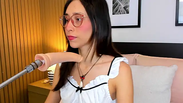 doll bella  online show from March 2026 07:59:01 PM