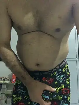Snapshot of desiduzz21 chatting on June 2026 01:01:02 PM desiduzz21 online show from June 2026 01:01:02 PM