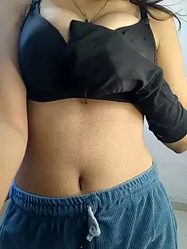 Snapshot of Cute_ritu0 chatting on February 2025 09:24:01 AM Cute ritu0 online show from February 2025 09:24:01 AM