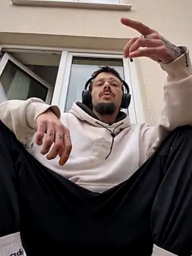 casualtimepassenger online show from February 2025 11:21:02 AM