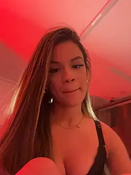 Snapshot of Alisha-Bond chatting on January 2025 03:22:01 AM Alisha-Bond online show from January 2025 03:22:01 AM