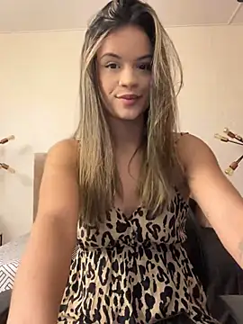 Snapshot of Alisha-Bond chatting on March 2025 11:06:01 PM Alisha-Bond online show from March 2025 11:06:01 PM