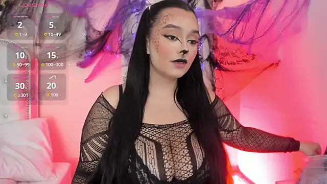 Snapshot of Cristal_Cutte chatting on October 2025 12:57:02 PM Cristal Cutte online show from October 2025 12:57:02 PM