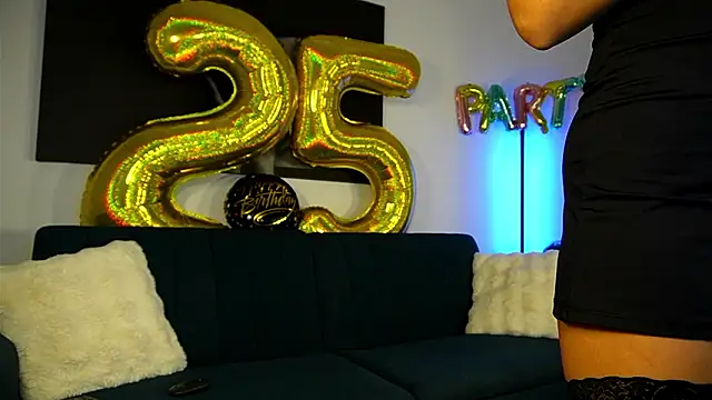 izzy belle online show from March 2026 05:51:01 PM