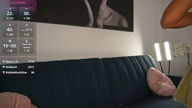 izzy belle online show from March 2025 09:24:02 PM