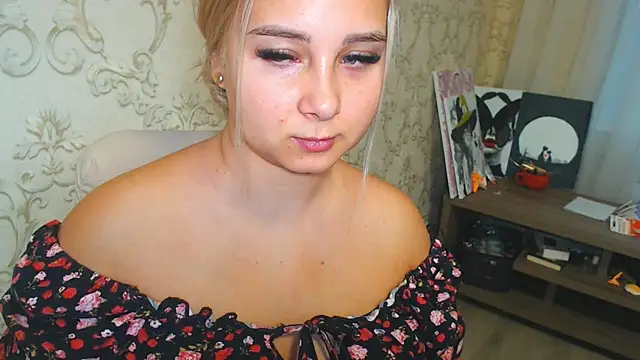 DolphinDreams online show from November 2025 10:49:02 AM