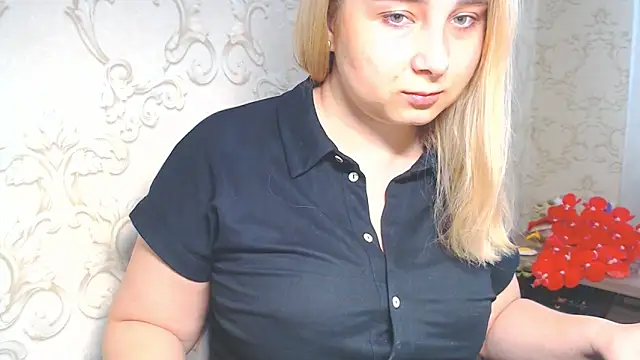 DolphinDreams online show from June 2026 11:09:02 AM