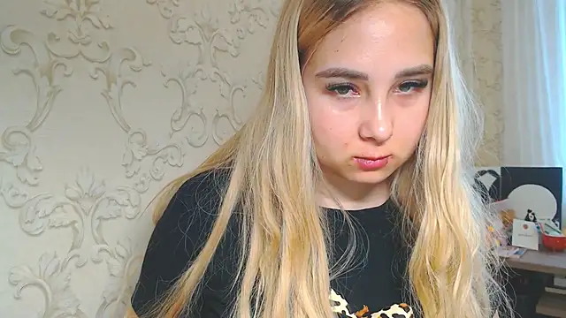 DolphinDreams online show from April 2026 09:11:02 AM