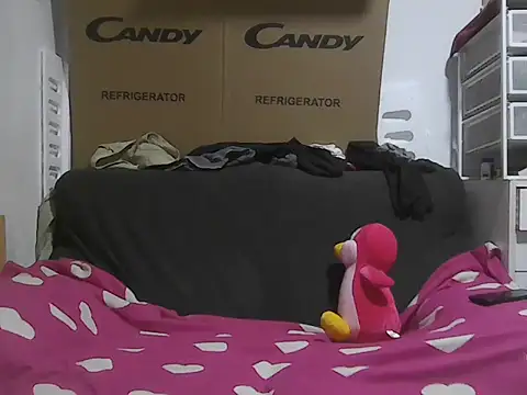 Snapshot of Just_Gabriella chatting on December 2024 04:33:01 PM Just Gabriella online show from December 2024 04:33:01 PM