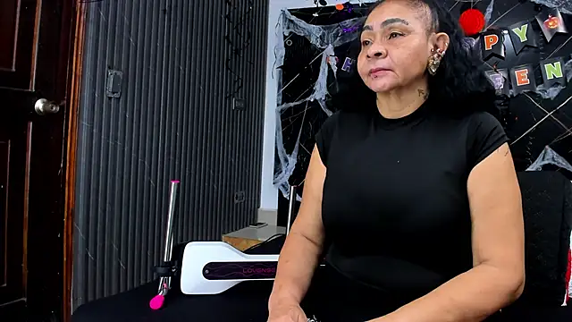 cloee-rabbyt online show from November 2025 11:25:02 AM