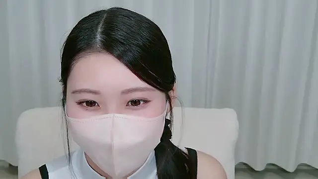 yuki room online show from October 2025 01:04:02 PM