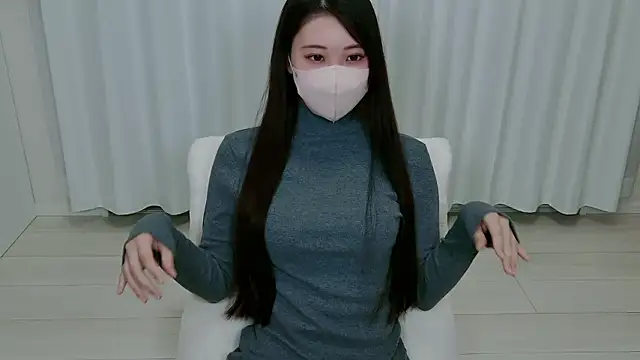 yuki room online show from December 2025 01:12:02 PM