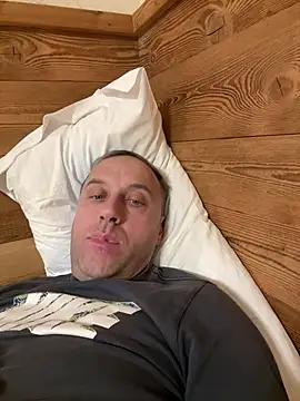 Snapshot of Lecatore80 chatting on January 2026 07:39:02 PM Lecatore80 online show from January 2026 07:39:02 PM