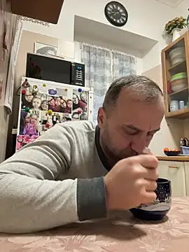 Snapshot of Lecatore80 chatting on February 2026 06:43:02 AM Lecatore80 online show from February 2026 06:43:02 AM