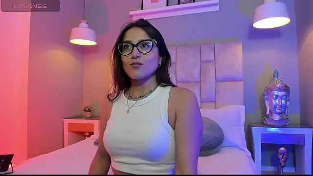 Lucy Williiams online show from January 2026 07:21:01 PM