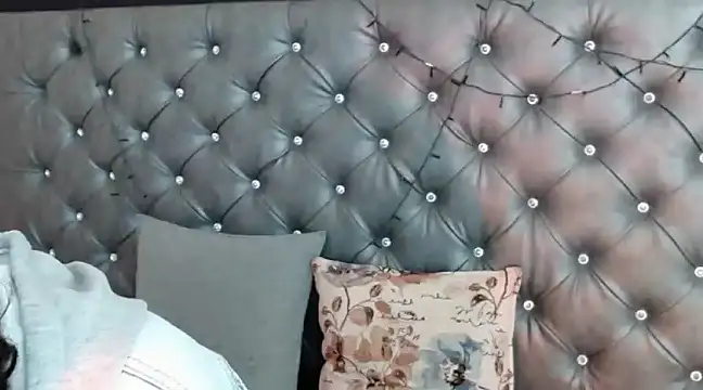 Snapshot of ToshiaKimich chatting on March 2025 01:34:01 PM ToshiaKimich online show from March 2025 01:34:01 PM