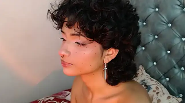 Snapshot of ToshiaKimich chatting on March 2025 06:42:01 PM ToshiaKimich online show from March 2025 06:42:01 PM