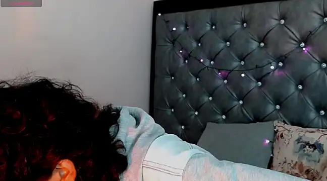 Snapshot of ToshiaKimich chatting on March 2025 07:17:01 PM ToshiaKimich online show from March 2025 07:17:01 PM