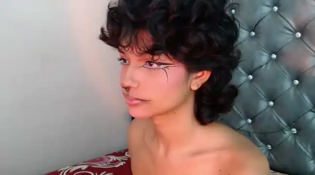 Snapshot of ToshiaKimich chatting on March 2025 04:39:02 PM ToshiaKimich online show from March 2025 04:39:02 PM