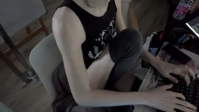 CeriseLapine online show from January 2026 07:43:02 PM