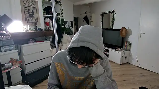 Snapshot of CeriseLapine chatting on December 2025 07:26:01 PM CeriseLapine online show from December 2025 07:26:01 PM