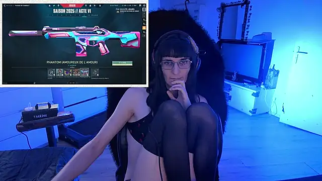 Snapshot of CeriseLapine chatting on October 2025 09:47:01 PM CeriseLapine online show from October 2025 09:47:01 PM