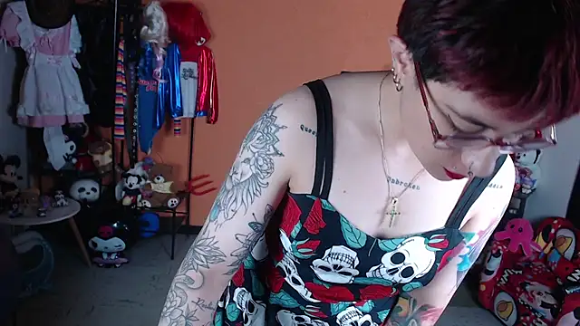 MissMiia2 online show from June 2026 01:01:02 PM