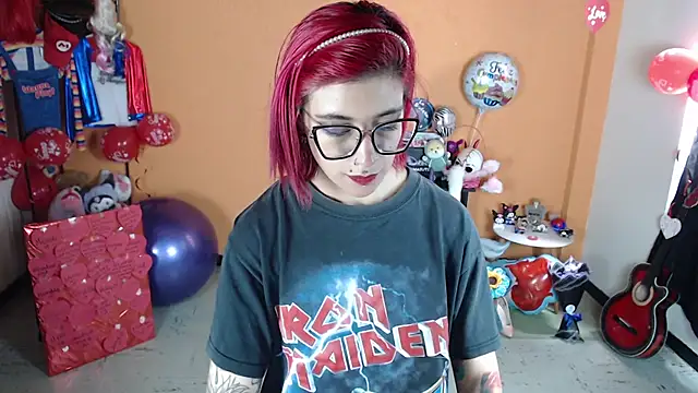 Snapshot of MissMiia2 chatting on March 2025 03:39:01 PM MissMiia2 online show from March 2025 03:39:01 PM