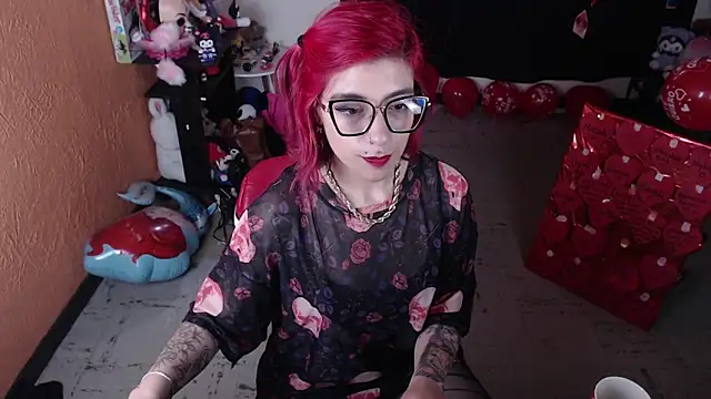 Snapshot of MissMiia2 chatting on February 2025 12:59:02 PM MissMiia2 online show from February 2025 12:59:02 PM