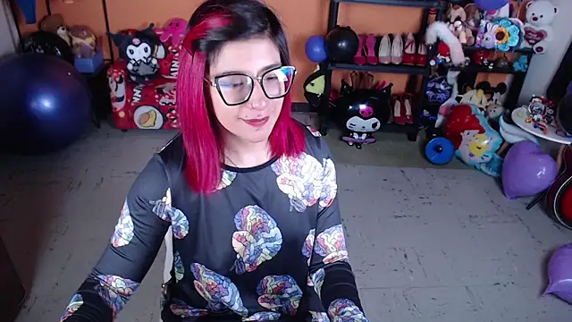 Snapshot of MissMiia2 chatting on September 2025 03:02:01 PM MissMiia2 online show from September 2025 03:02:01 PM