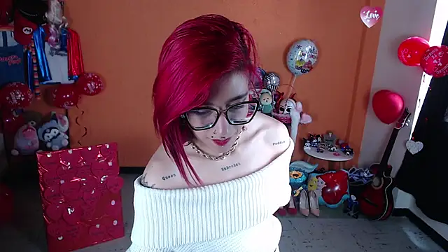 Snapshot of MissMiia2 chatting on February 2025 04:57:01 PM MissMiia2 online show from February 2025 04:57:01 PM