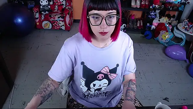 Snapshot of MissMiia2 chatting on October 2025 03:13:02 PM MissMiia2 online show from October 2025 03:13:02 PM