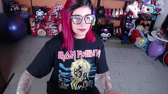 Snapshot of MissMiia2 chatting on September 2025 02:06:01 PM MissMiia2 online show from September 2025 02:06:01 PM